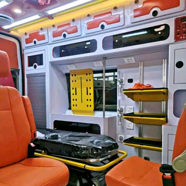 博白长途救护车护送病人租赁价格
