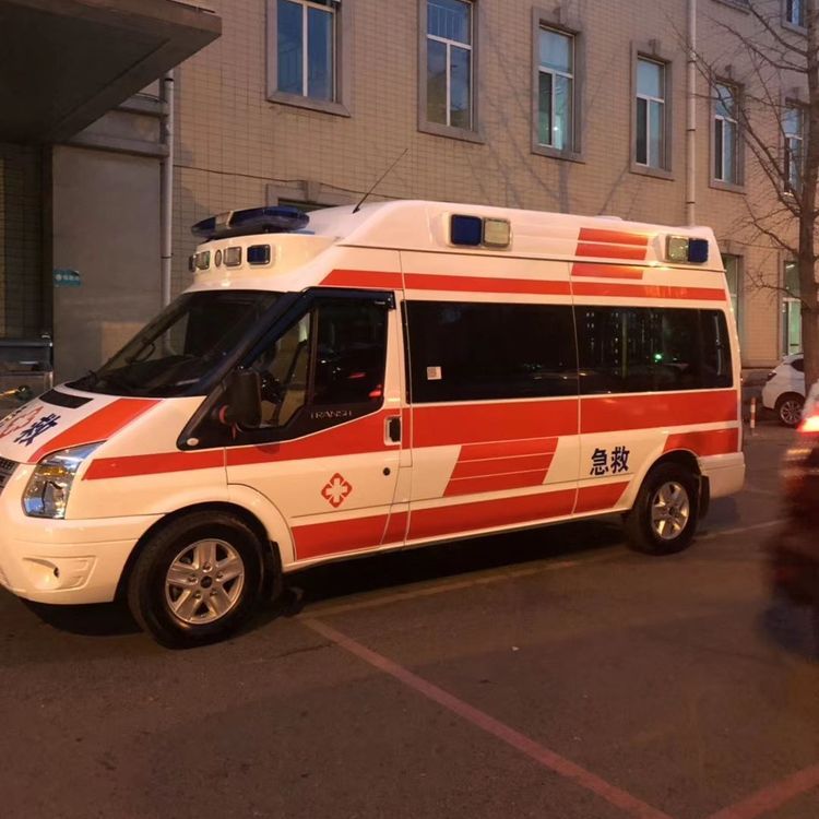 博白夜间租赁救护车护送病人转院：安全转运的 8 大核心注意事项